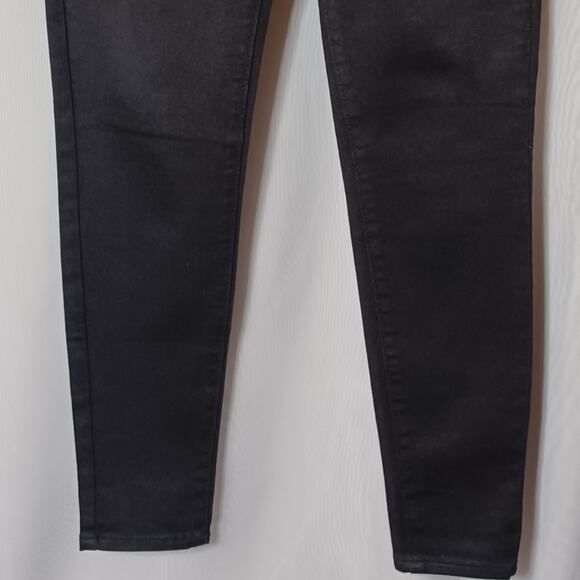 DENIZEN from LEVI'S Black Low-Rise Jegging for Women. 27 - Picture 4 of 11